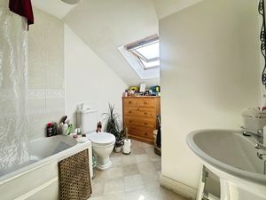 Bathroom - click for photo gallery